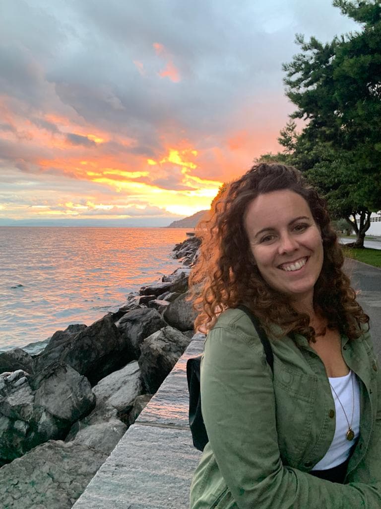 Portrait d’Élodie Gumy, autrice du guide « Déculpabiliser la maternité »